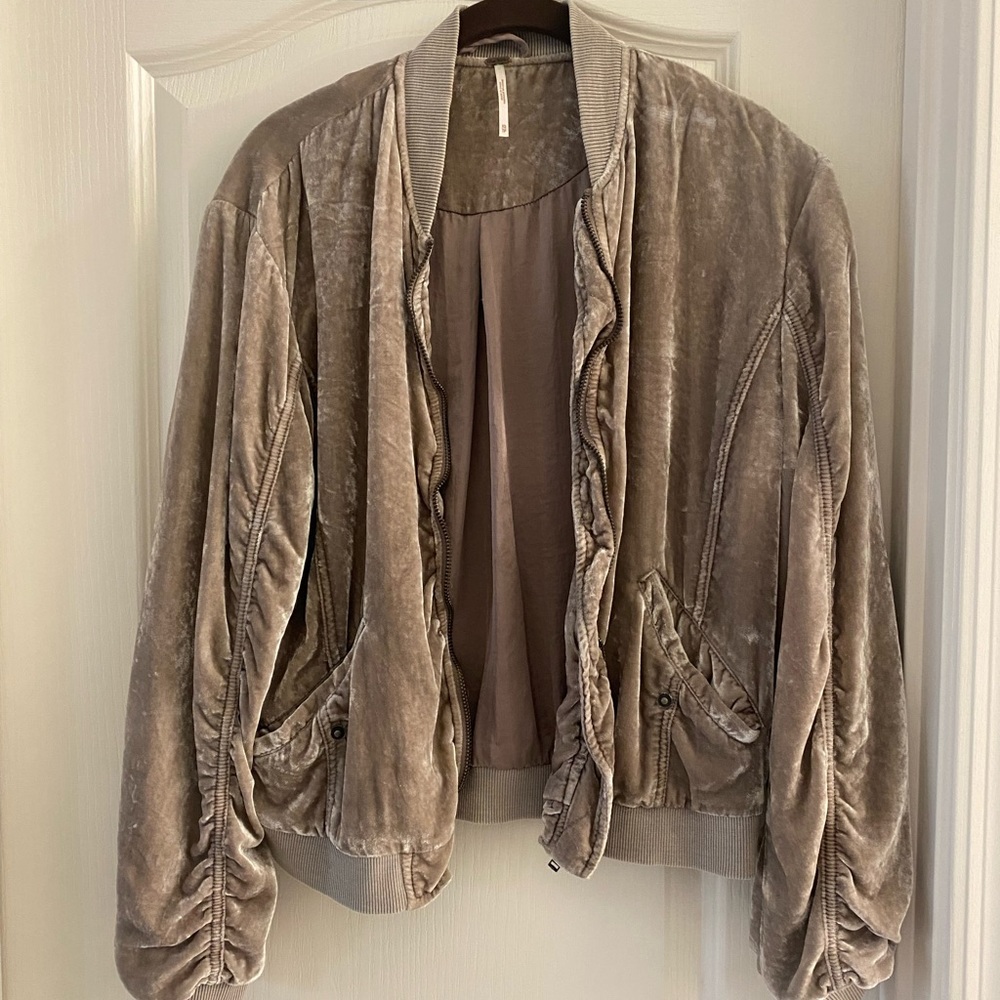 Free People pink velvet jacket size xsmall (runs big)
